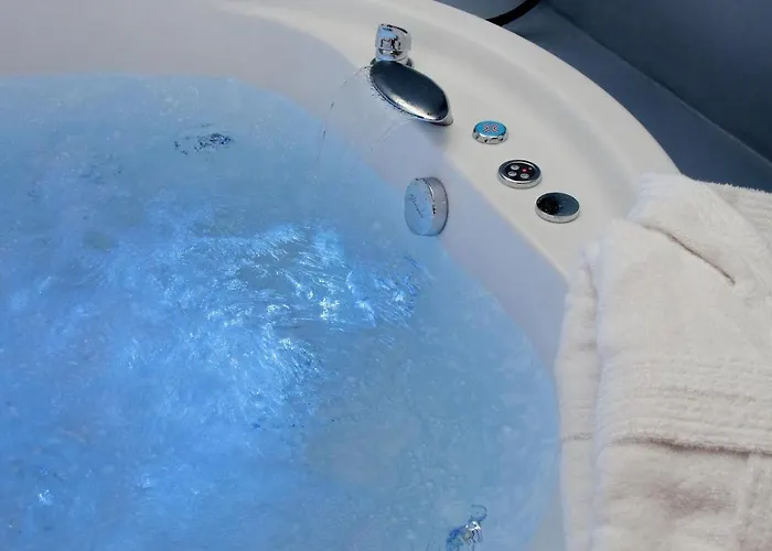 Luxury Wellness With Jacuzzi & Free Parking