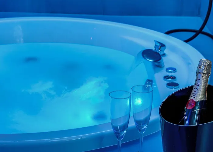 Luxury Wellness With Jacuzzi & Free Parking * Roma