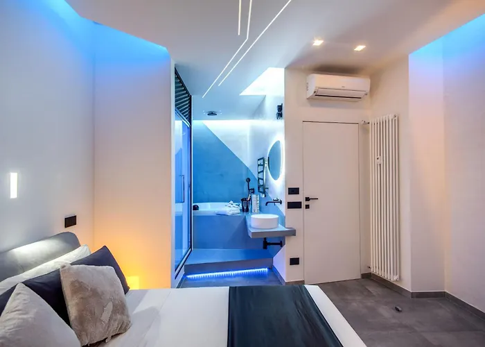 Luxury Wellness With Jacuzzi & Free Parking * Roma