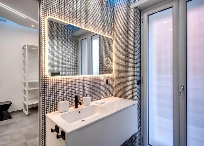 Luxury Wellness With Jacuzzi & Free Parking *